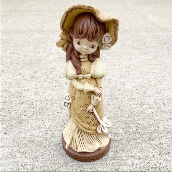 Vintage 70’s girl with hat and umbrella figure southern belle - Picture 2 of 9